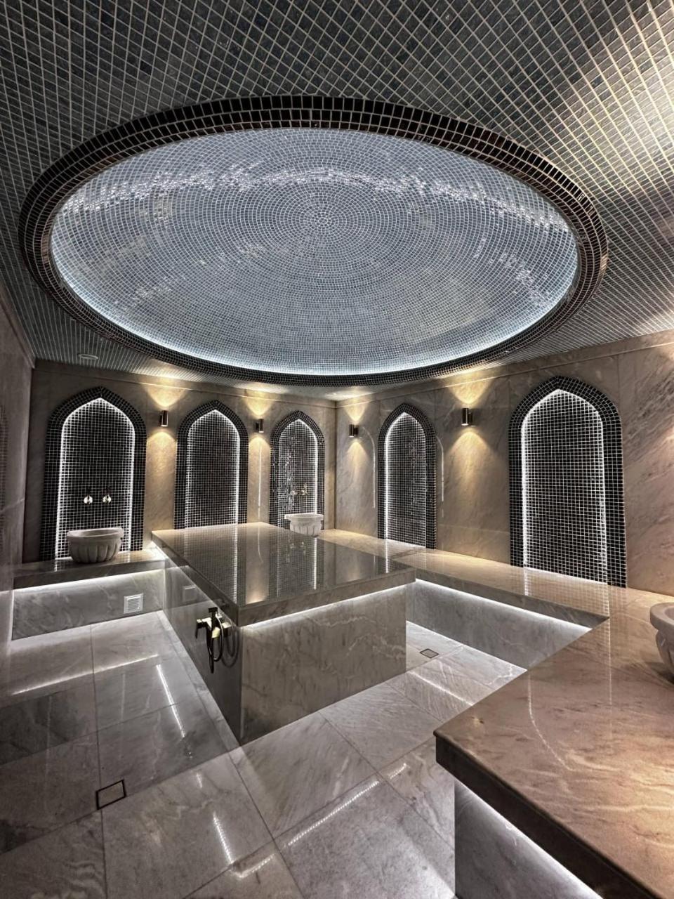 Ziyorat Luxury Hotel Fergana Exterior photo
